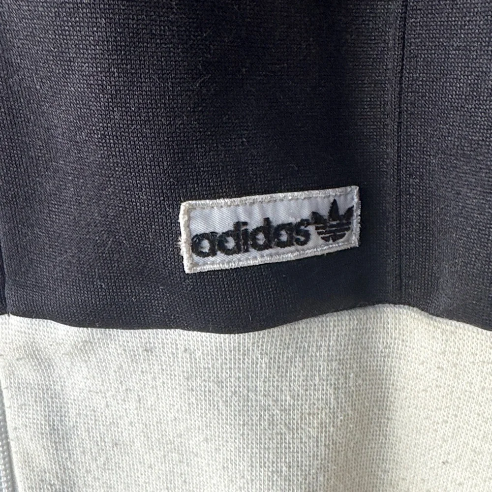 Adidas Vintage Black and Cream Zip-Up Jacket - Picture 2 of 3